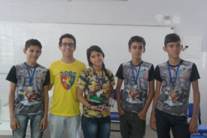A equipe vencedora do simulado OBR 2016